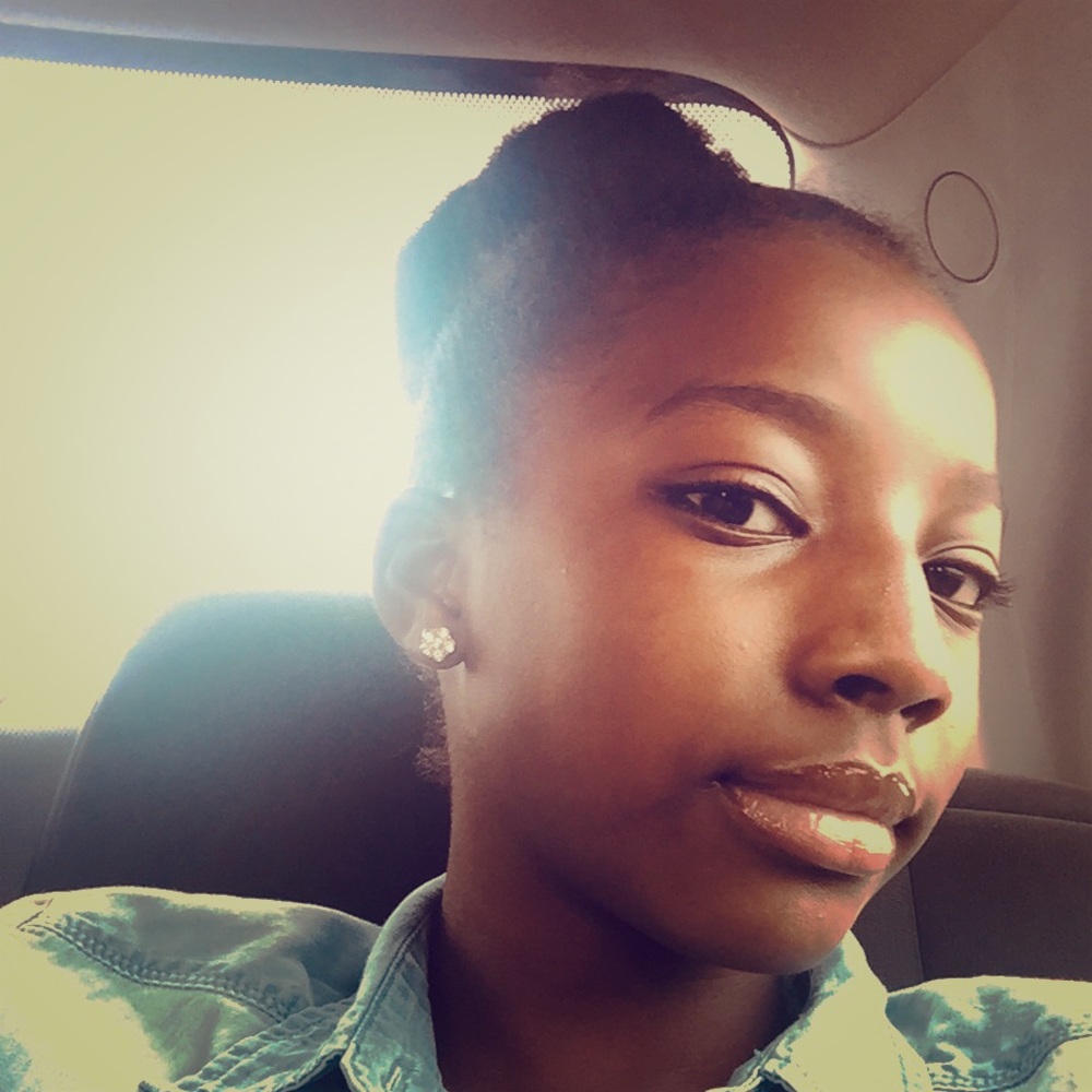 Meet your Posher, Camille